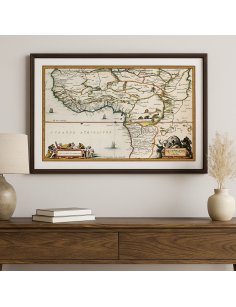 Carte ancienne de l’Afrique occidentale encadrée dans un intérieur