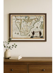 Carte ancienne de l’Afrique australe encadrée dans un intérieur classique