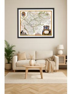 La reproduction de la carte de l'Île-de-France (1635) mise en scène dans un intérieur élégant.