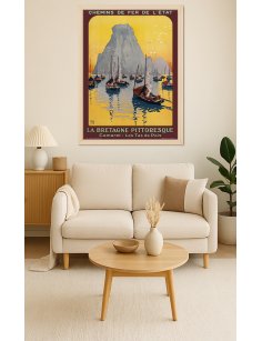 Affiche rétro "Camaret - Les Tas de Pois" de Charles-Jean Hallo encadrée dans un intérieur marin ou voyage